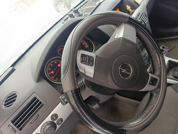 2013 Opel Astra H Рестайлинг, серебристый, 520000 рублей - вид 10