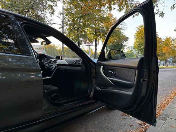 2014 BMW 3 серии 320i xDrive VI (F3x), серый, 1700000 рублей - вид 21
