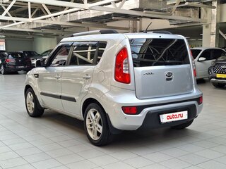 2012 Kia Soul I Рестайлинг, серебристый, 945000 рублей, вид 5