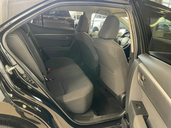 2017 Toyota Corolla XI (E160, E170, E180) Рестайлинг 1, чёрный, 1729000 рублей - вид 17