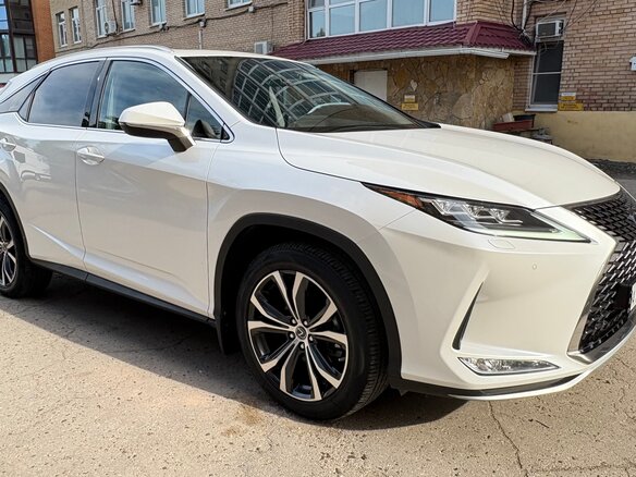 2019 Lexus RX 300 IV Рестайлинг, белый, 4700000 рублей - вид 9