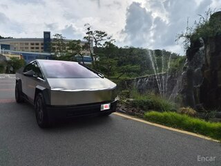 2026 Tesla Cybertruck Cyberbeast, серебристый, 18999750 рублей, вид 3
