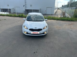 2015 Kia Ceed II, белый, 900000 рублей, вид 2