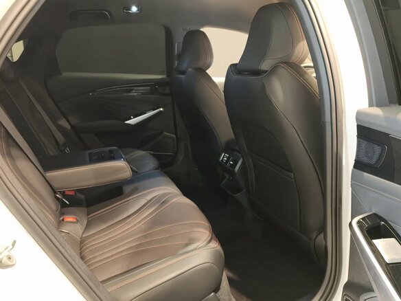2026 Geely Preface I, белый, 3329990 рублей - вид 7