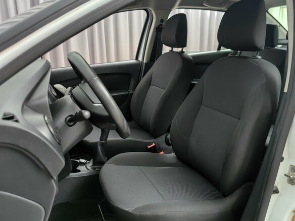 2018 Renault Logan II Рестайлинг, белый - вид 5