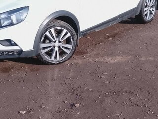 2020 Lada (ВАЗ) Vesta SW Cross I, белый, 950000 рублей, вид 4