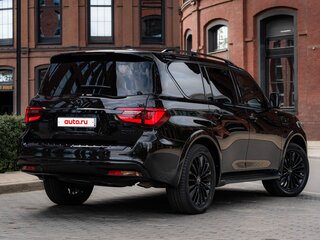 2018 Infiniti QX80 I Рестайлинг 2, чёрный, 3990000 рублей, вид 2