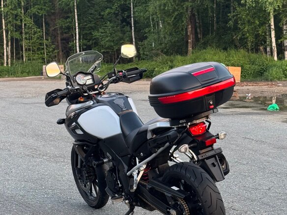2014 Suzuki V-Strom 1000, белый, 750000 рублей - вид 4
