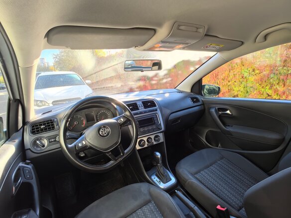 2019 Volkswagen Polo V Рестайлинг, белый - вид 9
