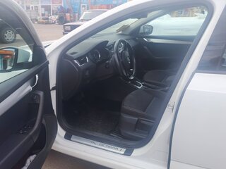 2016 Skoda Octavia III (A7), белый, 1430000 рублей, вид 3