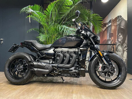 2024 Triumph Rocket III, синий, 3250000 рублей, вид 1