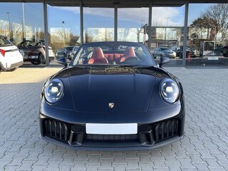 2025 Porsche 911 Carrera 4 GTS VIII (992) Рестайлинг, чёрный, 29900000 рублей, вид 2