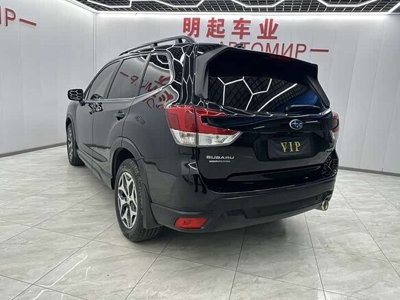 2023 Subaru Forester V Рестайлинг, чёрный, 2450666 рублей - вид 3