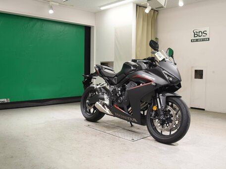 2025 Honda CB 650R, чёрный, 1080000 рублей, вид 2