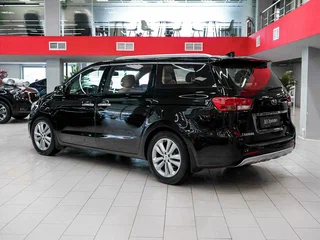 2016 Kia Carnival III, чёрный, 2350000 рублей, вид 4