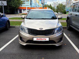 2013 Kia Rio 5-speed III, бежевый, 780000 рублей, вид 2