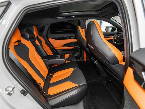 2024 Changan UNI-V I, серый, 3259900 рублей - вид 11