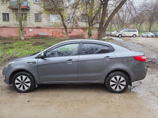 2012 Kia Rio III, серый, 650000 рублей, вид 4