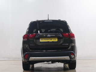 2015 Mitsubishi Outlander III Рестайлинг 2, коричневый, 1349000 рублей, вид 5