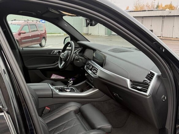 2022 BMW X5 30d IV (G05/G18), чёрный, 8350000 рублей - вид 17