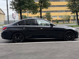 2020 BMW 3 серии 320i xDrive VII (G2x), чёрный, 3800000 рублей, вид 4