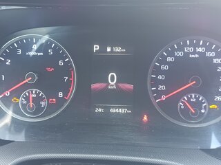 2021 Kia K5 III, белый, 1300000 рублей, вид 5