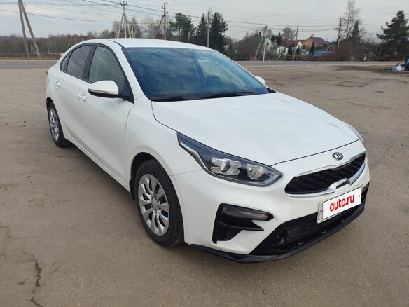 2020 Kia Cerato IV, белый, 2200000 рублей - вид 2