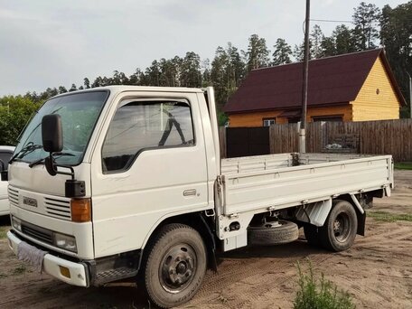 1993 Mazda Titan, белый, 1100000 рублей, вид 1