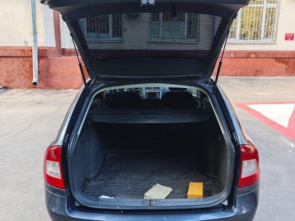 2011 Skoda Octavia Czech market II (A5) Рестайлинг, серый, 890000 рублей - вид 6