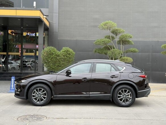 2020 Mazda CX-4 I Рестайлинг, пурпурный, 1800000 рублей - вид 6
