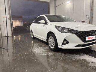 2021 Hyundai Solaris II Рестайлинг, белый, 1550000 рублей, вид 2