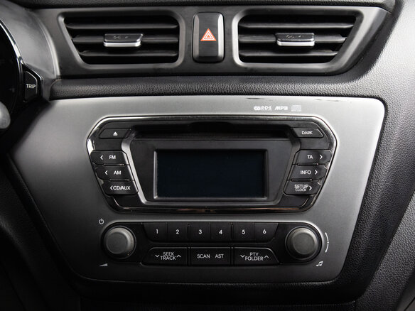 2015 Kia Rio 6-speed III, белый - вид 12