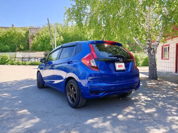 2017 Honda Fit III Рестайлинг, синий, 1280000 рублей - вид 2