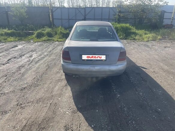 1998 Audi A4 I (B5), серебристый, 220000 рублей - вид 2