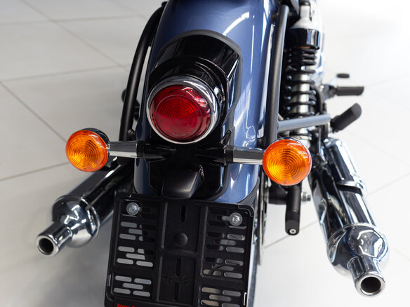 2026 Royal Enfield Classic 650, синий, 703000 рублей - вид 17