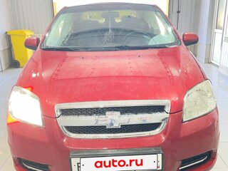 2010 Chevrolet Aveo I Рестайлинг, красный, 450000 рублей, вид 1
