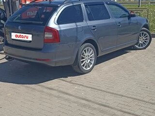 2010 Skoda Octavia II (A5) Рестайлинг, серый, 930000 рублей, вид 3