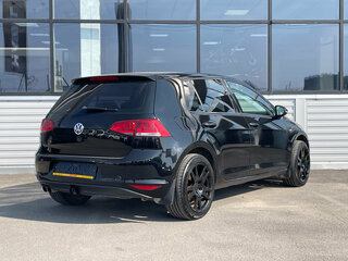 2013 Volkswagen Golf VII, чёрный, 698000 рублей, вид 5