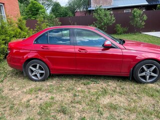 2008 Mercedes-Benz C-Класс 180 Kompressor III (W204), красный, 1200000 рублей, вид 2