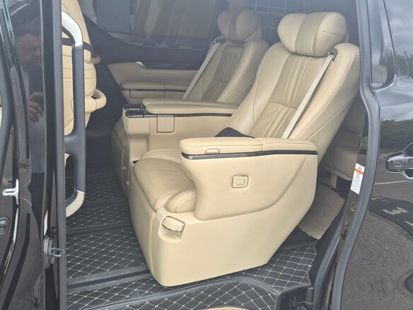2021 Toyota Alphard III Рестайлинг, чёрный, 4900000 рублей - вид 14