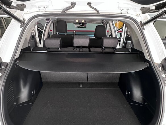 2018 Toyota RAV4 IV (XA40) Рестайлинг, белый, 2690000 рублей - вид 19