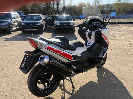 2011 Yamaha TMAX, белый, 850000 рублей, вид 4