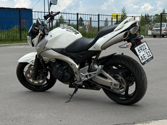 2009 Suzuki GSR 400, белый, 355000 рублей - вид 6