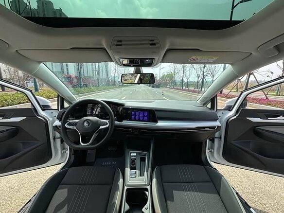 2023 Volkswagen Golf VIII, белый - вид 14