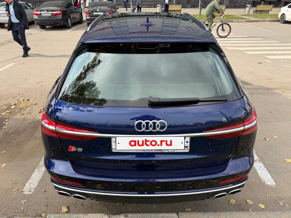 2020 Audi S6 V (C8), синий, 6350000 рублей - вид 4