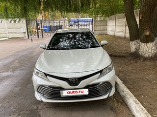 2019 Toyota Camry VIII (XV70), белый, 3500000 рублей, вид 2