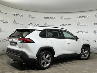 2020 Toyota RAV4 V (XA50), белый, 2849900 рублей, вид 2