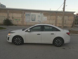 2014 Chevrolet Cruze I Рестайлинг, белый, 800000 рублей, вид 3