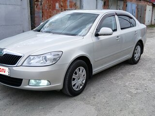 2013 Skoda Octavia II (A5) Рестайлинг, серый, 1050000 рублей, вид 2