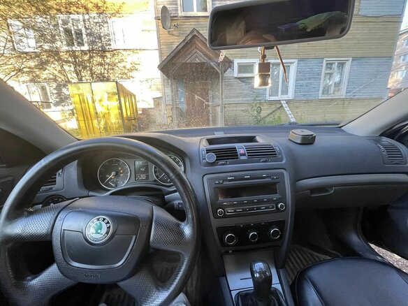 2012 Skoda Octavia II (A5) Рестайлинг, чёрный, 750000 рублей - вид 8